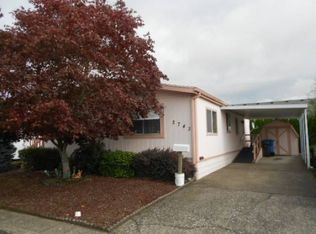 2724 Oakland Loop SE, Salem, OR 97317