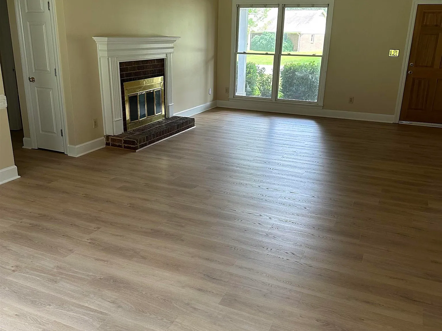 3 bed, 2.0 bath, 1524 sqft, $1,550 — Photo 4