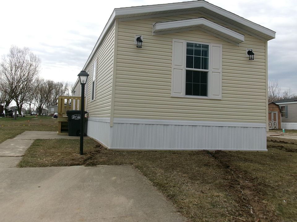 1st image of 322 Willowbrook Dr