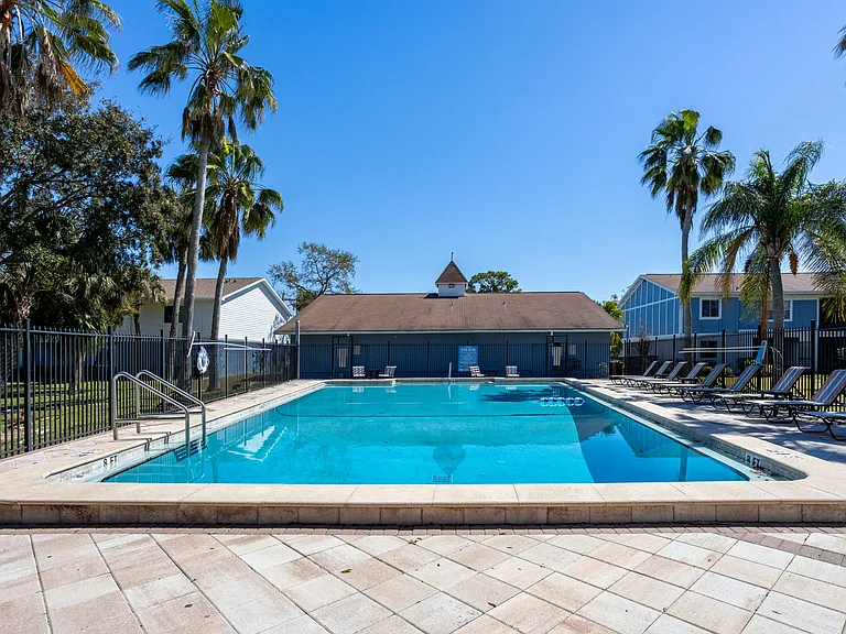Captiva Club Apartments — Photo 22