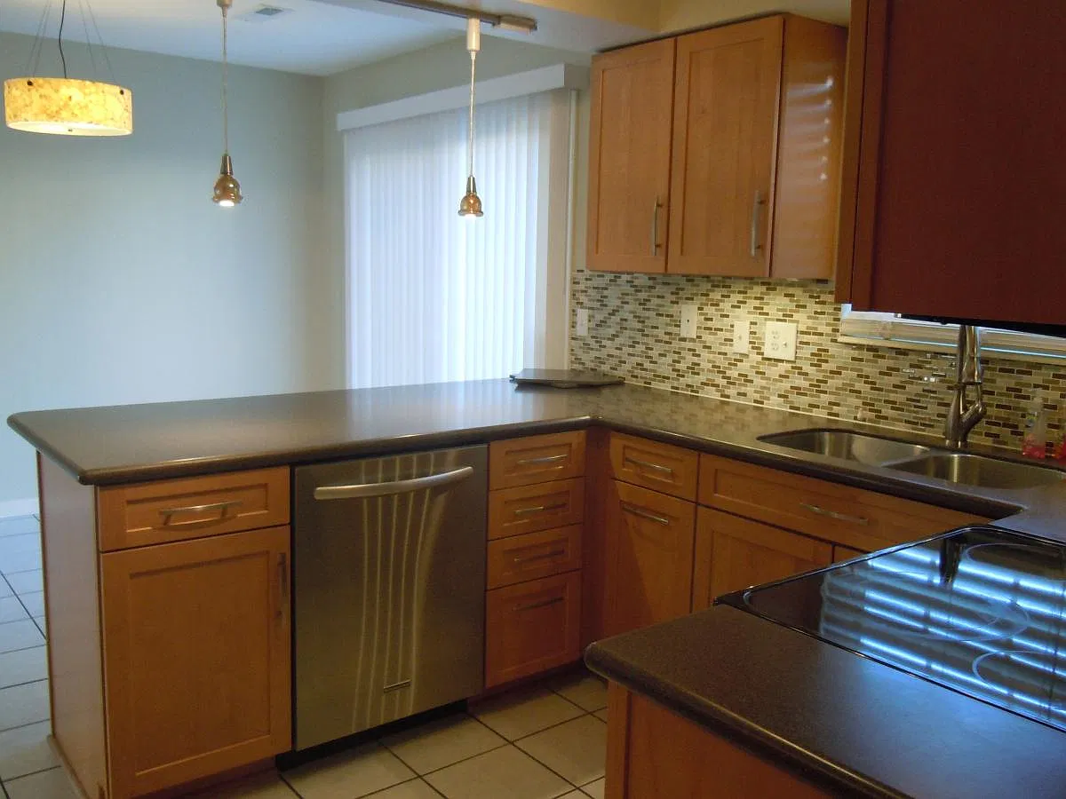 2 bed, 1.5 bath, 1429 sqft, $1,600 — Photo 4