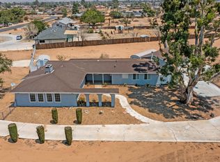 13721 Mohawk Rd, Apple Valley, CA 92307
