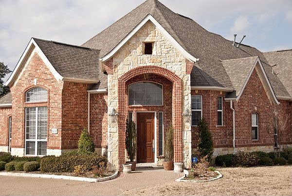1st image of 1233 Lochness Ln