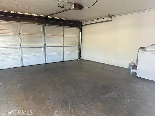 2563 W Crescent Ave — Photo 13