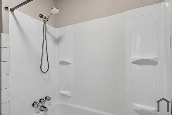 3923 Miami St #2F — Photo 19