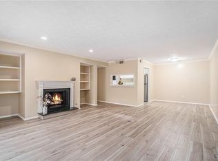 512 Park Ridge Cir, Marietta, GA 30068
