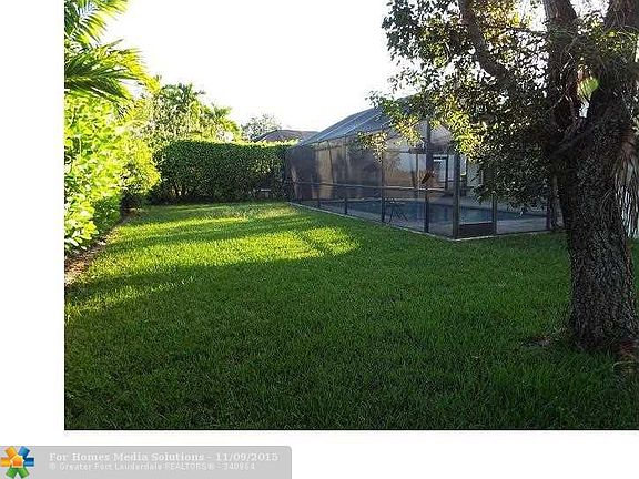 5th image of 237 NW 122nd Ave