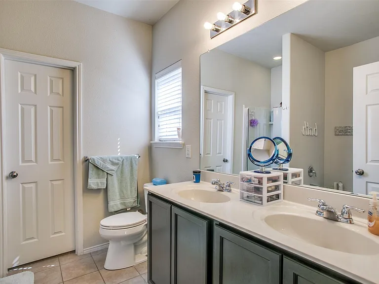 2400 Gelbray Pl — Photo 15