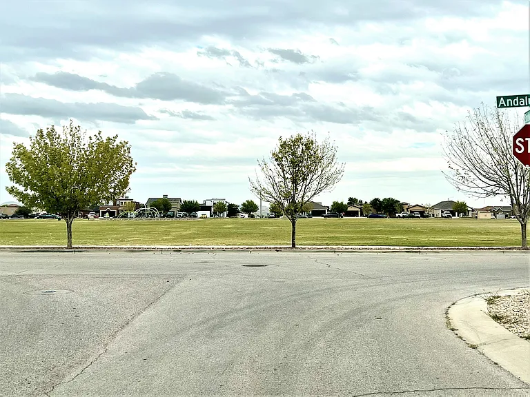 14529 Smokey Point Dr — Photo 24