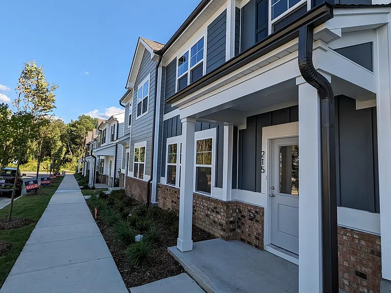 215 Parker Station Ave — Photo 3
