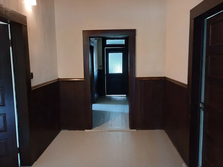 2224 Elliott St — Photo 4