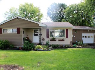 810 S Monroe St, Flora, IN 46929
