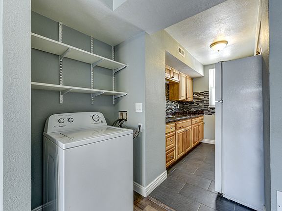 4th image of 875 Sir Galahad Dr #875A