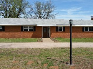 1112 W California St, Seymour, TX 76380