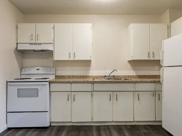 5612 51st Ave #11 — Photo 9
