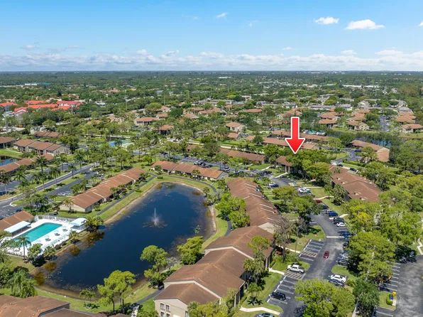 702 Sunny Pine Way #H2, Greenacres, FL 33415