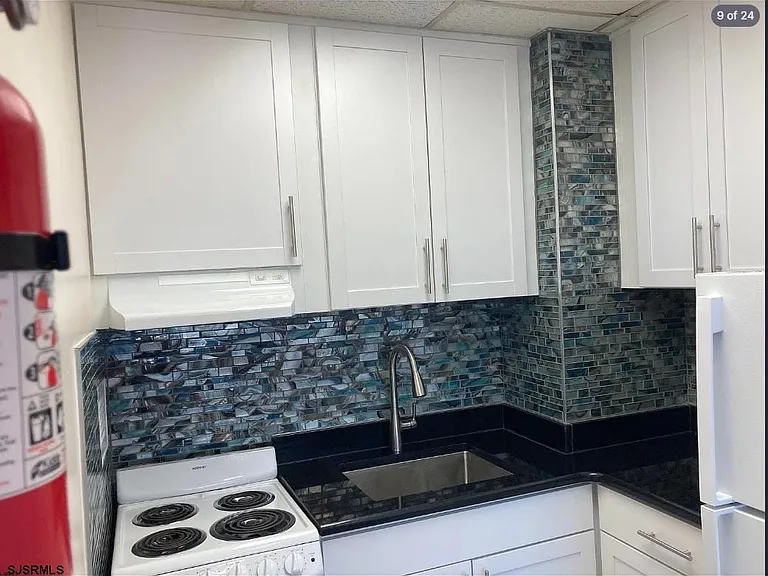 2834 Atlantic Ave #402 — Photo 3