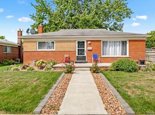 5731 Amboy St, Dearborn Heights, MI 48127
