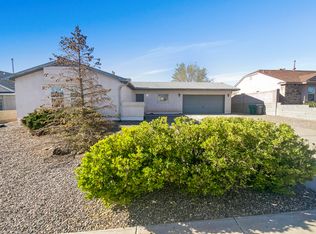 6916 Topeka Hills Dr NE, Rio Rancho, NM 87144