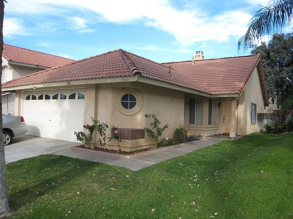 COMPLIMENTS OF PARK PLACE REAL ESTATE