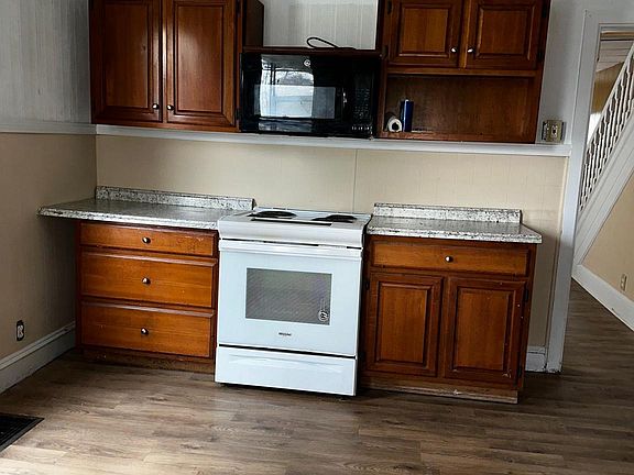 4th image of 750 Merchant St