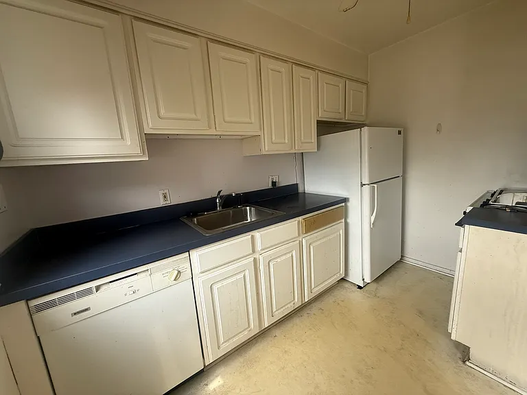 22673 Garrison St #108 — Photo 12