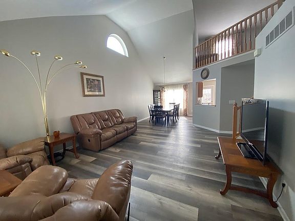 3rd image of 3093 Stony Hollow Ct