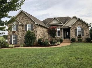 111 Mesa Dr, Portland, TN 37148