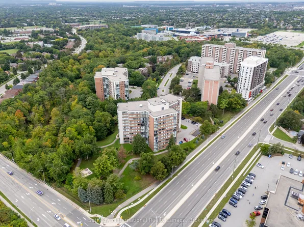 1230 Marlborough Ct #804, Oakville, ON L6H 3K6