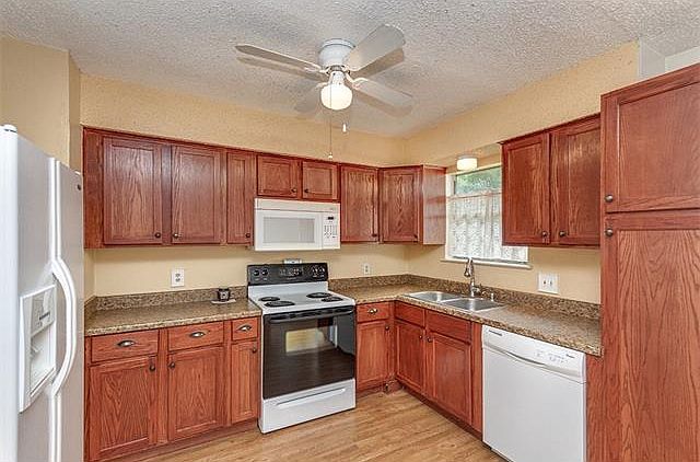 1st image of 167 Indian Oak Dr