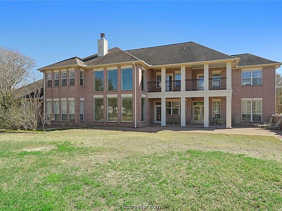 4th image of 4055 Sweetwater Dr