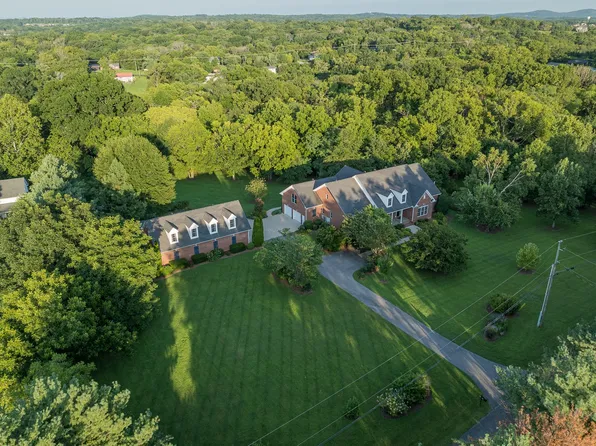 6301 Pettus Rd, Antioch, TN 37013