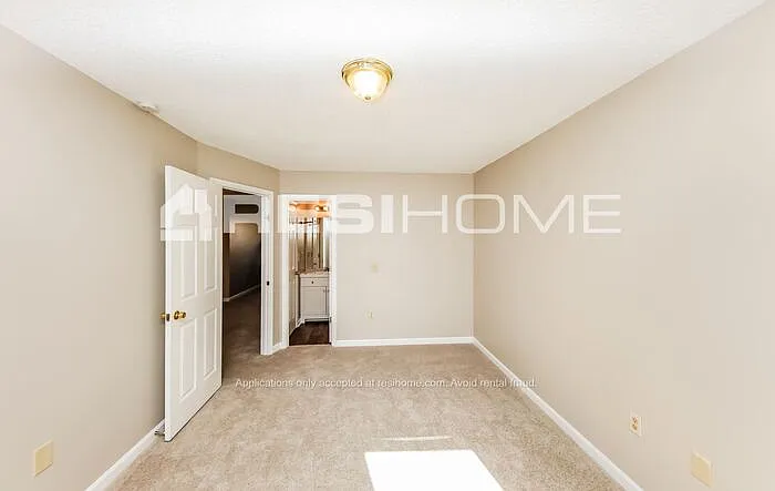 2406 Iron Horse Dr — Photo 12
