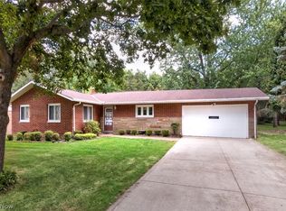 6892 Melridge Dr, Painesville, OH 44077