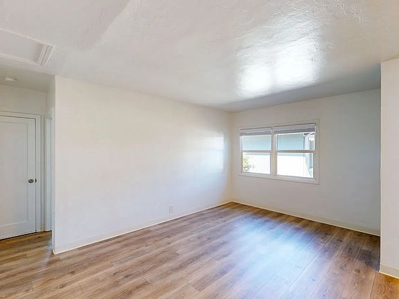 2nd image of 390 Woodland Ave #400