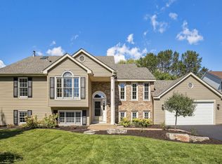 12555 Driftwood Ln, Apple Valley, MN 55124