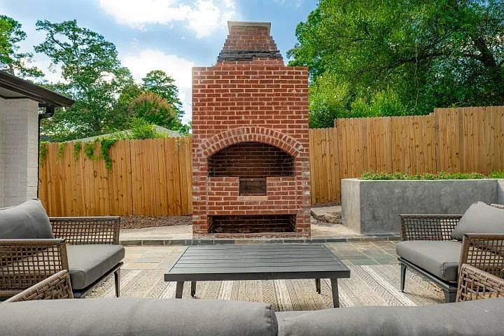 3154 N Druid Hills Rd — Photo 84