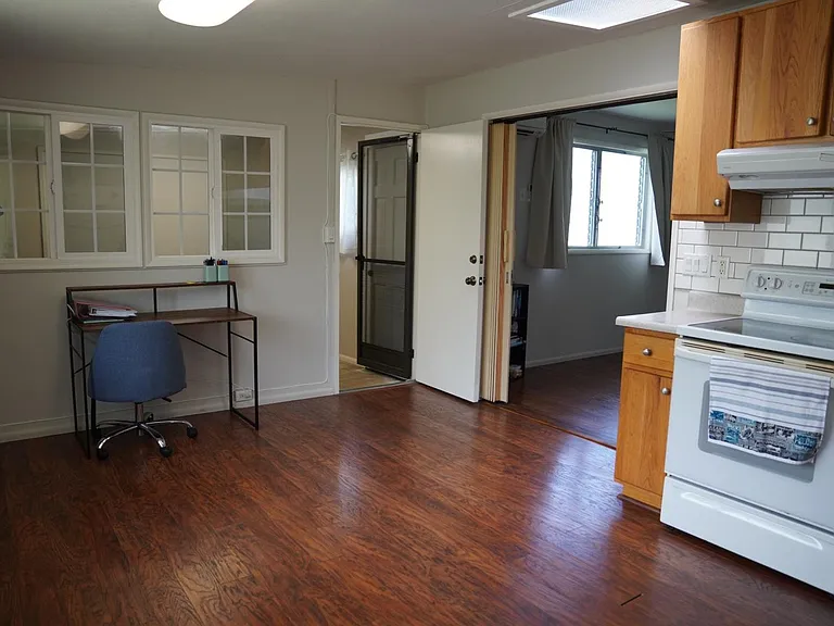 Kitchen / Living Room
