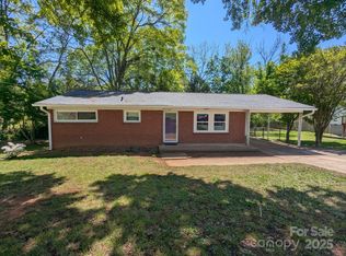805 Mark Dr, Shelby, NC 28152