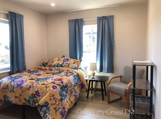 406 3rd St #1, Hoquiam, WA 98550