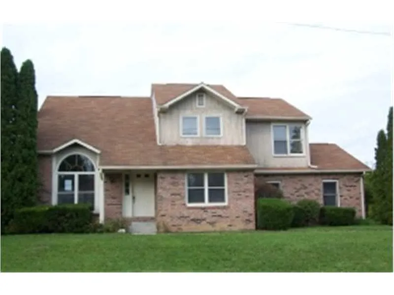 1744 Misty Lake Dr photo 1