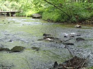 137 E Mountaintown Trl, Ellijay, GA 30540