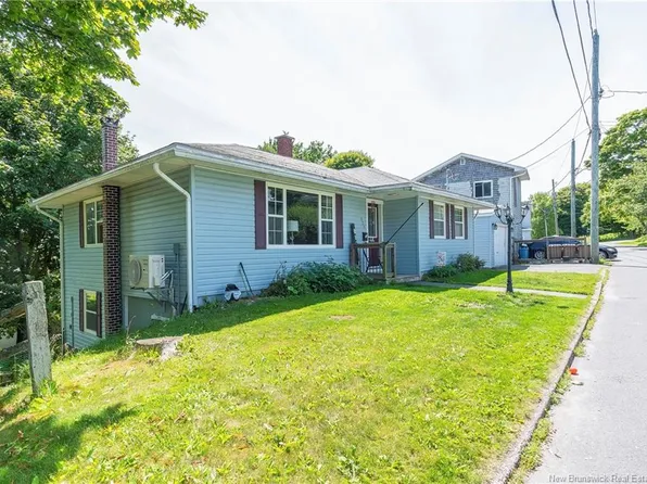 639 George St, Saint John, NB E2M 3T2
