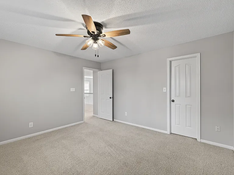 1537 Tallwood Cir — Photo 43