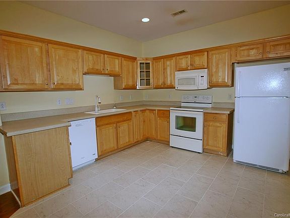 4th image of 8556 Windsor Ridge Dr Lot A-bld