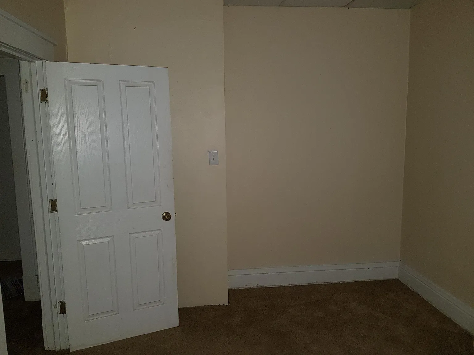 423 Dodge St — Photo 1