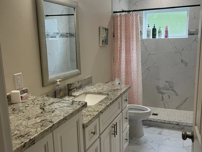 139 McDonnell Ave #8 — Photo 5