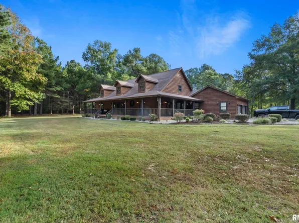 13602 N Greenbriar Rd, Carterville, IL 62918