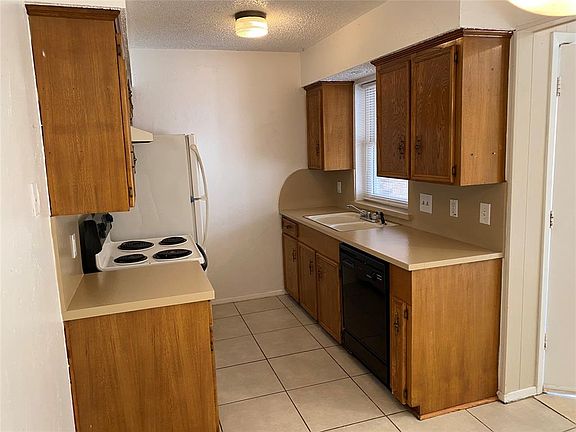 5th image of 907 Bluebird Dr