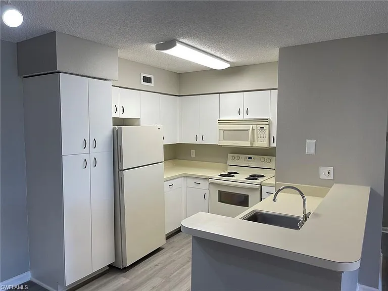 13555 Eagle Ridge Dr #925 — Photo 4
